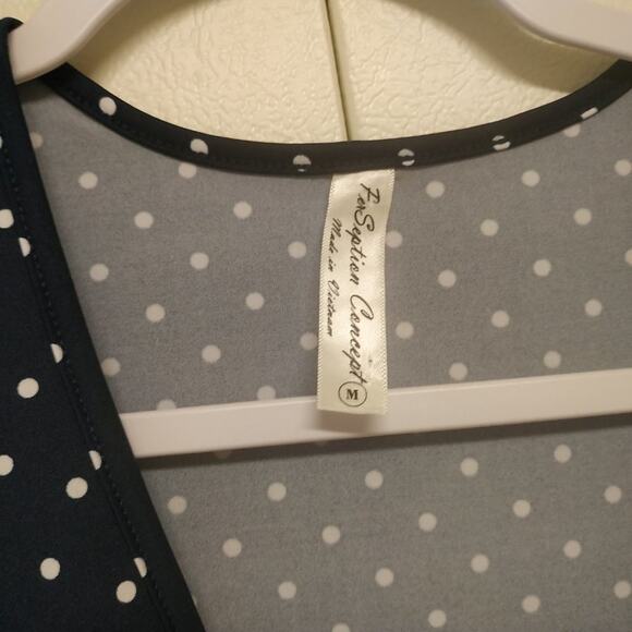 Perseption Concepts Polka Dot Top NWT - Picture 6 of 7